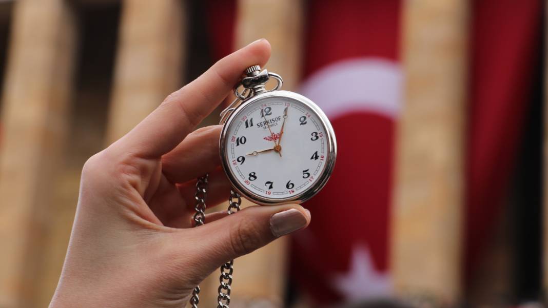 Anıtkabir’e akın ettiler... 'O umudu yaşatmak için bugün buradayız' 6